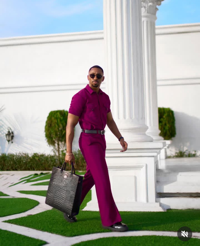 Male Celebrities With Saga Deolu